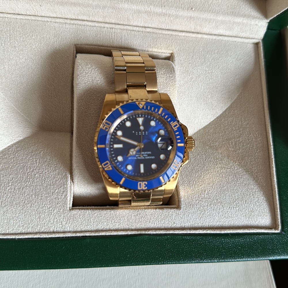Pascal Design Regal Gold Blue Bezel UNISEX watch - Picture 2 of 5
